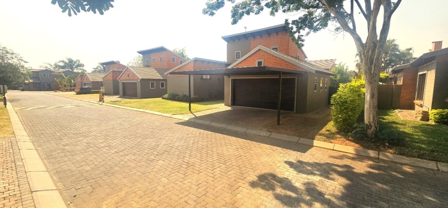 3 Bedroom Property for Sale in Waterval East North West